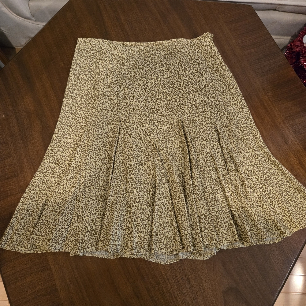 Vintage Kasper Tan and Gold, Fit and Flare, Knee-Length Pleated Skirt, Size 14